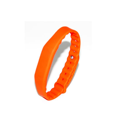 Gelang RFID FM11RF08 Tag Gelang Silikon RFID yang Dapat Disesuaikan