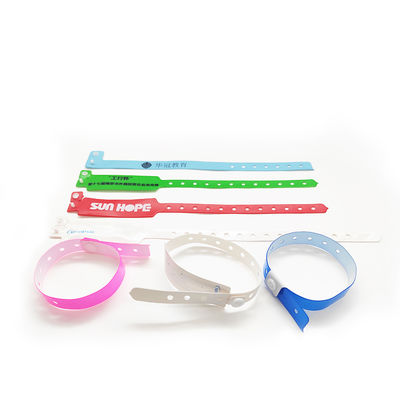 Sesuaikan Gelang RFID PVC RFID Tag Gelang Dengan Banyak Warna